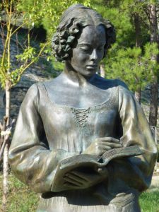 Isabella Morra, statua a Valsinni